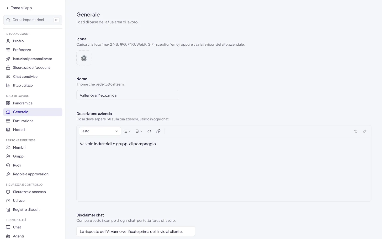 La pagina Generale: l'icona, il campo Nome, il campo Descrizione azienda con la barra di formattazione e sotto il Disclaimer chat