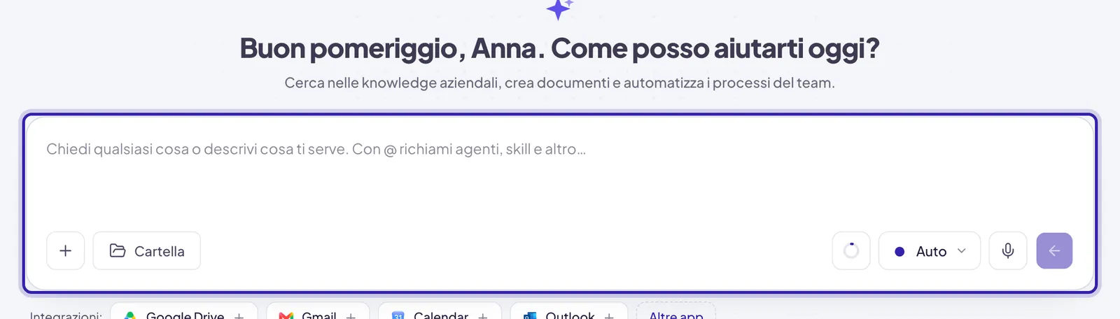 Il centro della Home: il saluto con il tuo nome e, sotto, il campo di scrittura evidenziato, con il testo d'invito e i comandi in basso